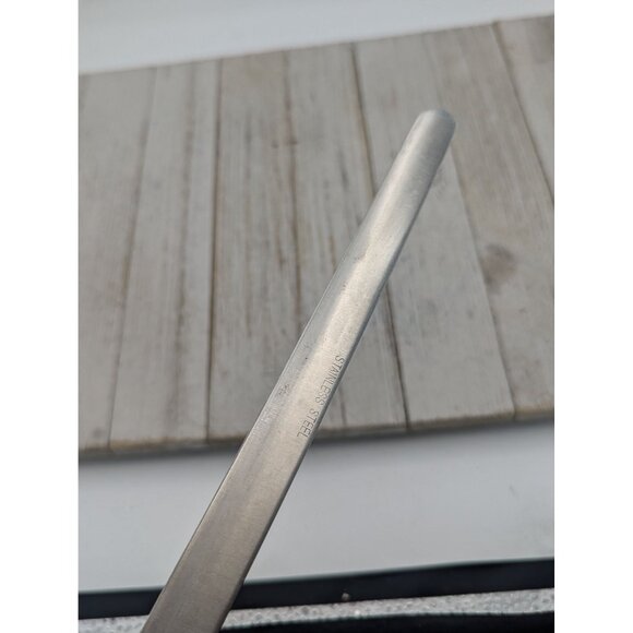 Vintage Household Stainless Slicing Bread Knife 7-3/4" Blade Wood Handle 12-1/4" - Picture 5 of 9